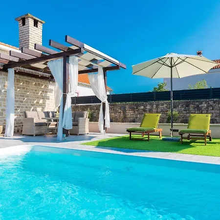 Βίλα Holiday Marcela With Pool, Zadar County Pridraga