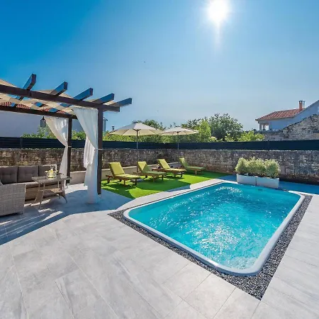 Holiday Marcela With Pool, Zadar County Βίλα Pridraga