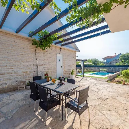 Holiday Marcela With Pool, Zadar County Βίλα Pridraga