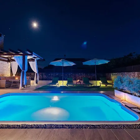 Villa Holiday Marcela With Pool, Zadar County