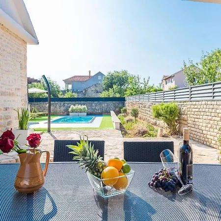 Holiday Marcela With Pool, Zadar County Villa Pridraga